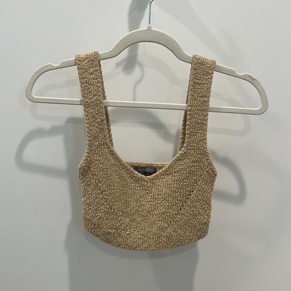 Knitted crop top